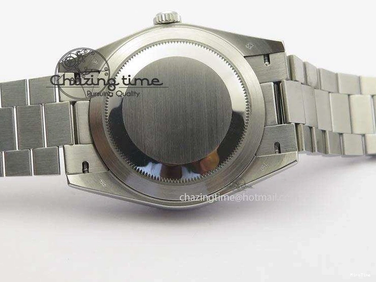 MiroTime 0424 Stretchable DayDate 40mm BP-Maker 228206 SS Green Roman Dial (Fluted Bezel) On SS Bracelet ETA 3904